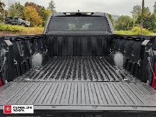 2025 Toyota Tundra SR SR 4x4, NO ACCIDENTS, NEAR NEW BRAKES,... - Photo 13