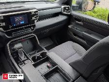 2025 Toyota Tundra SR SR 4x4, NO ACCIDENTS, NEAR NEW BRAKES,... - Photo 25