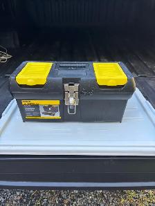 SMALL TOOLBOX FOR SALE