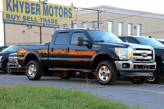 2016 FordF-250 XLT 4x4 Crew Certified 2 Year Warranty