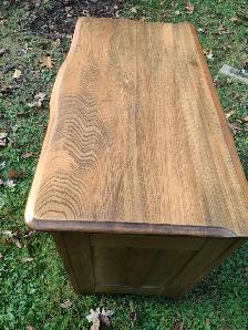 Antique 3 drawer dresser - Photo 2