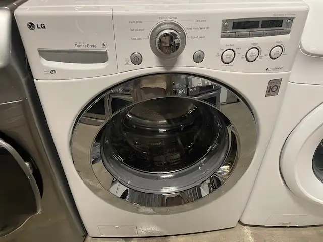 Laveuse seule frontale blanche LG ( remis a neuf )