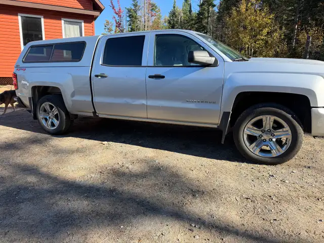 2018 Chevy Silverado 1500 Custom Crew Cab 4WD