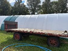 2 hay wagons - Photo 3
