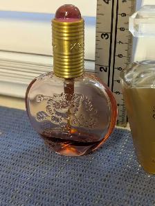 Two vintage perfume bottles - Photo 2