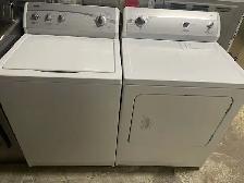 Laveuse sécheuse traditionnelles blanches Whirlpool