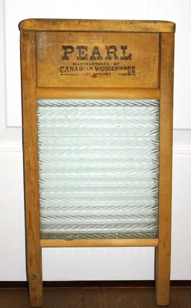 Antique PEARL Mini-Washboard – Family Item from the 1920s