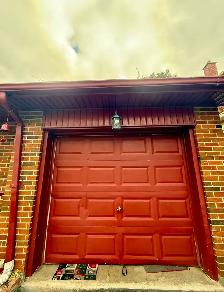 ⭐️NEW GARAGE DOORS⭐ - Photo 7