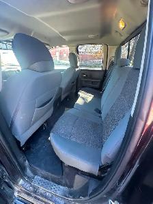 2017 ram 1500 Hemi 5.7L 174000kms - Photo 5