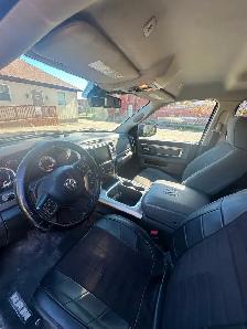 2017 ram 1500 Hemi 5.7L 174000kms - Photo 6