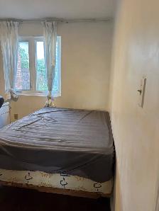 second floor 1 room for rent - Photo 2