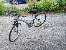 Ladies Commuter Bike For Sale - Photo 3