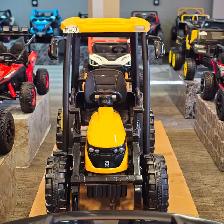 XL Tractor with Trailer, 6 Wheels, Electric, Parent Remote, MP3 - Photo 4