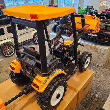 XL Tractor with Trailer, 6 Wheels, Electric, Parent Remote, MP3 - Photo 6