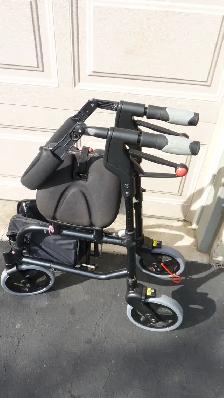 Nexus Walker - Photo 2