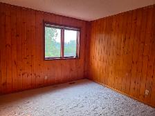 Beautiful 5 bedroom Acreage for rent Camden Lane Cochrane North - Photo 5