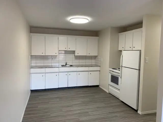 1-Bedroom Suite for Rent:
