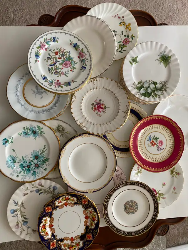 Vintage mixed side dish, butter & bread dish tableware
