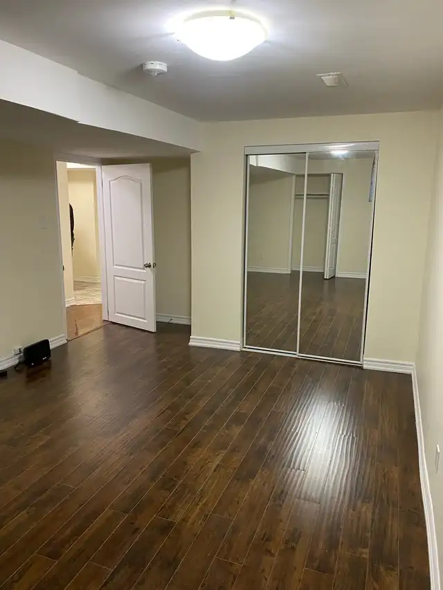 Sharing room for rent in Brampton