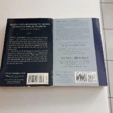 2LIVRES ADOANGLAIS RICK RIORDAN LAMALÉDICTION DES TITANS $5.00CH - Photo 2
