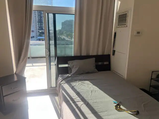 Bachelor unit for rent