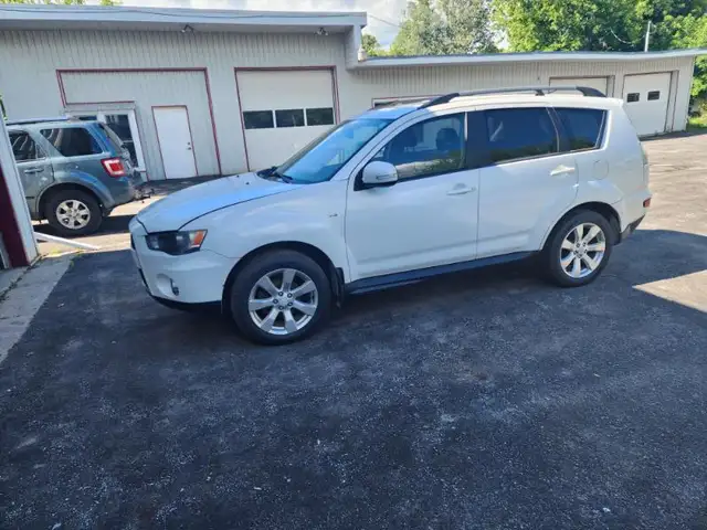 2012 Mitsubishi Outlander 4x4