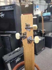 Cigar Box 3 String Electric Guitar Banjo Punch Custom Made - Photo 8