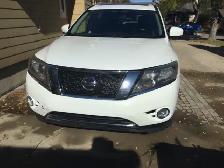 2014 Nissan Pathfinder Loaded $9900 - Photo 8