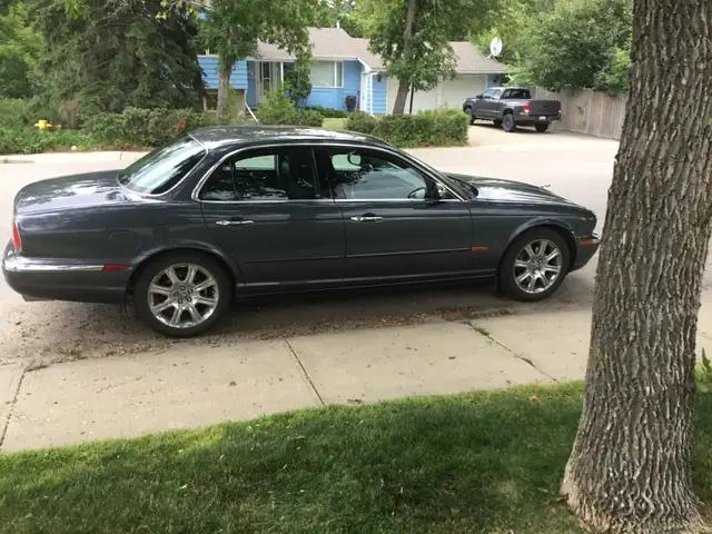 Jaguar Vanden Plas XJ8