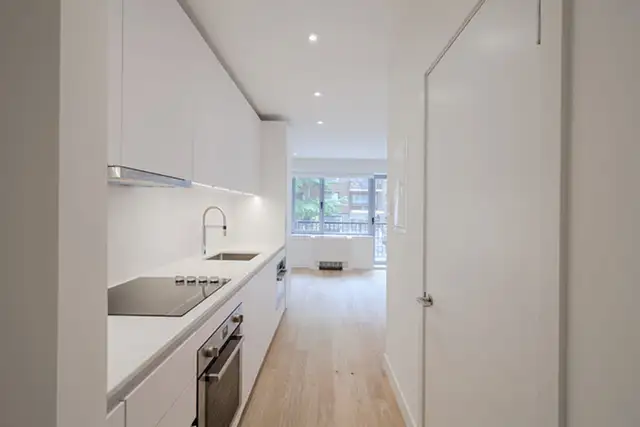 modern studio apartment near McGill - ID 1233