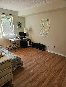 Oakville condo for rent Glen Abbey - Photo 4