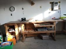 Wooden Work Bench - Photo 2