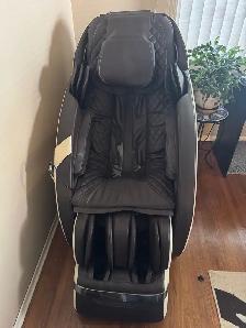 Massage Chair - Photo 2
