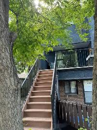 Bank-owned Condo 4 Sale in Sunalta SW Calgary for $125,000
