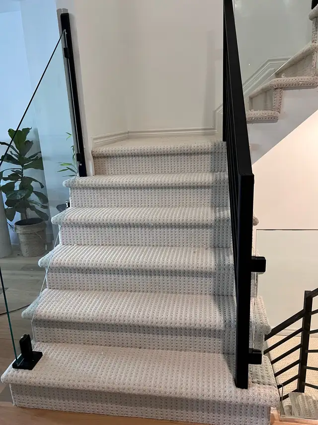 Carpet Installation - Stairs & Rooms | Re-Stretching & Repairs