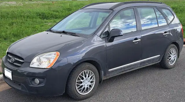 2008 Kia Rondo EX - Low KM - As Is $3,200.00 OBO