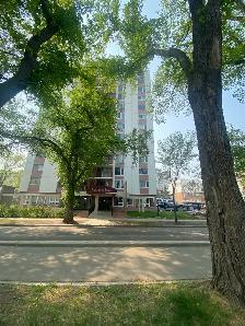 Condo for rent - Photo 3