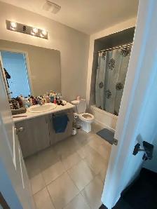 1 bedroom with shared kitchen and washroom for rent - Photo 4
