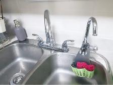 Furnished First-Floor Room for Rent — North York (Yonge/Finch) - Photo 7