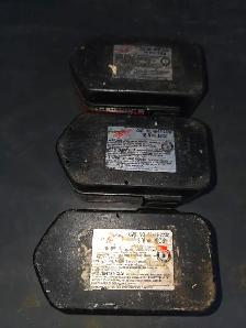 7 Milwaukee 18V Power Plus Old Style Batteries Need Work - Photo 4