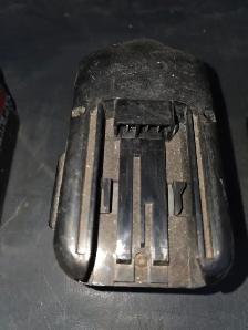 7 Milwaukee 18V Power Plus Old Style Batteries Need Work - Photo 5