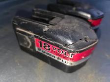 7 Milwaukee 18V Power Plus Old Style Batteries Need Work - Photo 6