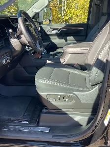 2025 GMC 3500 Denali - Photo 8