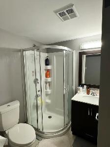 Female Student Room for Sublet - Photo 5