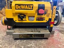 DeWalt DW735 13" Thickness Planer