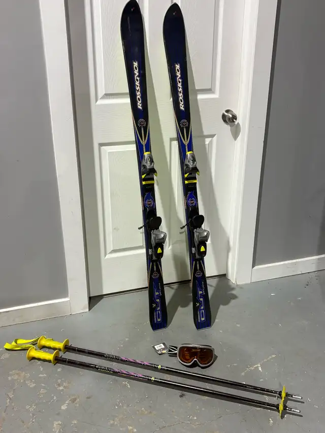 Rossignol CUT 10.4 150cm Ski Set w/ Poles & Goggles