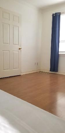 NEAR VICTORIA PARK SUBWAY ONE BEDROOM AVAILABLE IN MAIN FLOOR - Photo 9