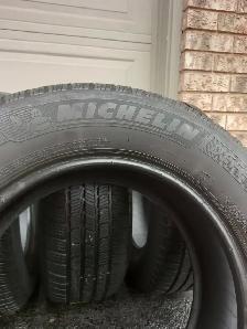 4 tires MICHELIN 265/65/R18 All season.