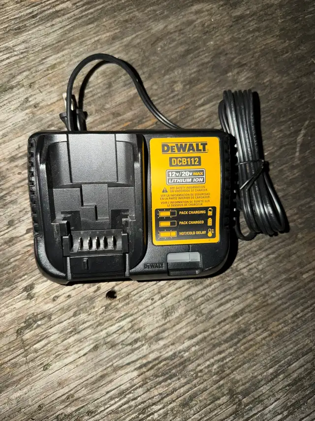 DeWALT DCB112 12V/20V MAX Battery Charger