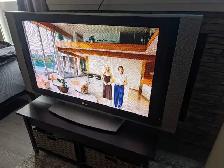 42 inch TV - Can Deliver - Photo 8